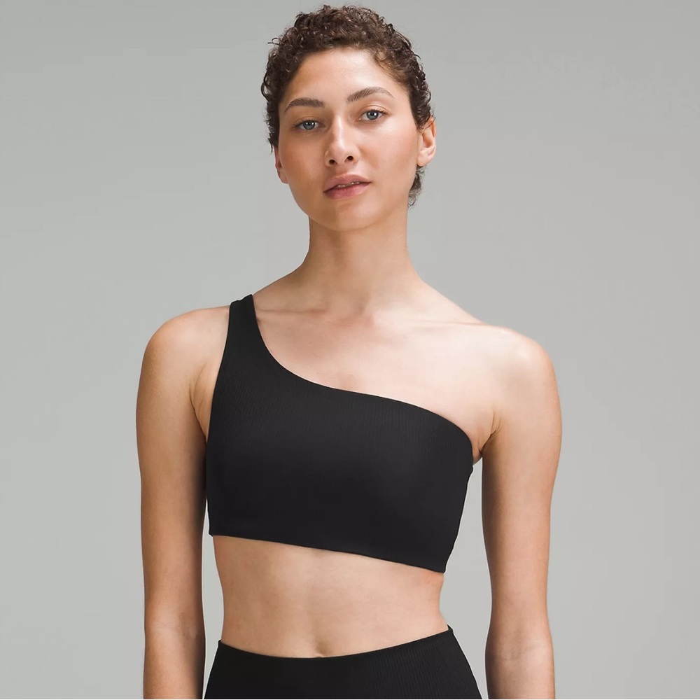 Lulu Lemon Black Ribbed Nulu Asymmetrical Yoga Bra Size 6